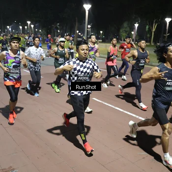 Runner Photo 6508858