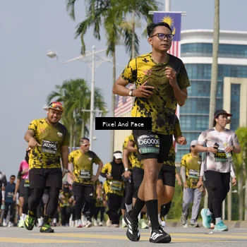Runner Photo 6508895