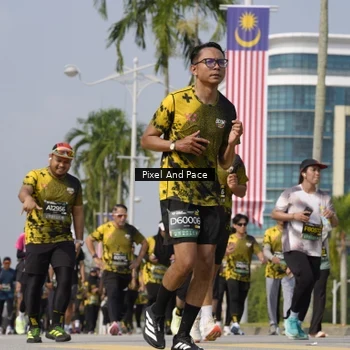 Runner Photo 6508903