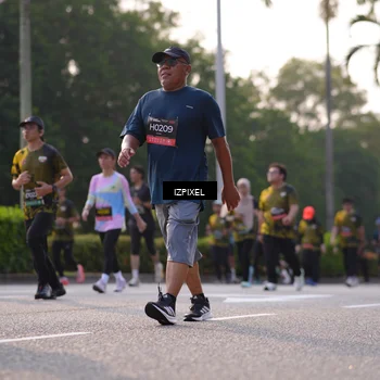 Runner Photo 6509006