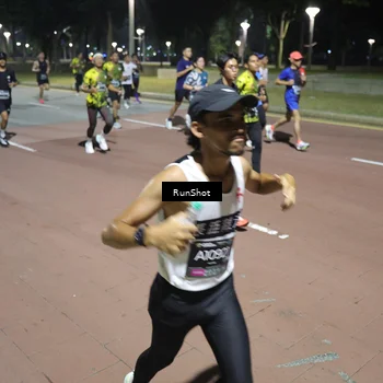 Runner Photo 6509024