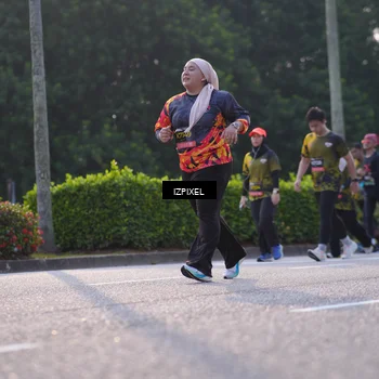 Runner Photo 6509026