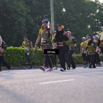 Runner Photo 6509100