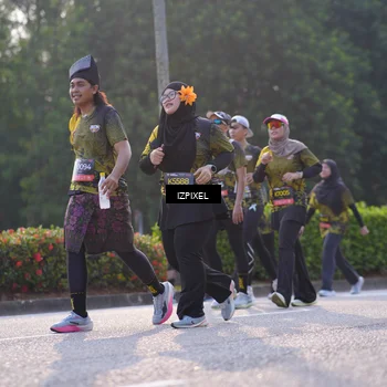 Runner Photo 6509140