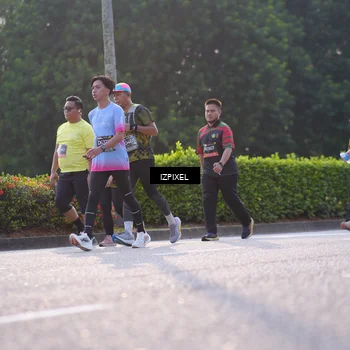 Runner Photo 6509336