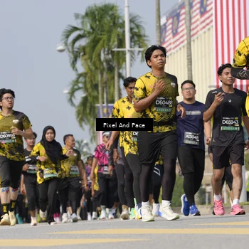 Runner Photo 6509456