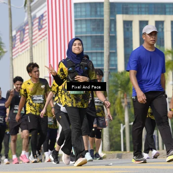Runner Photo 6509476