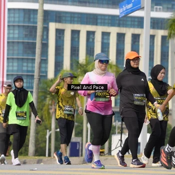 Runner Photo 6509578