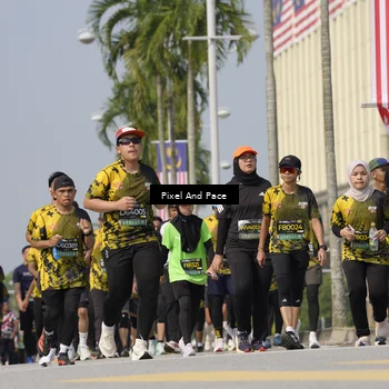Runner Photo 6509655