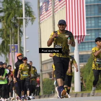 Runner Photo 6509680