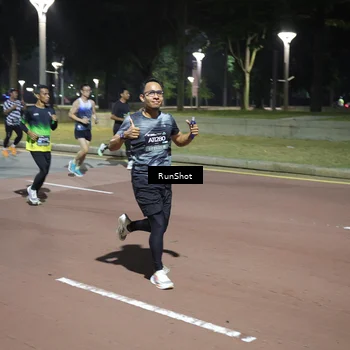 Runner Photo 6509692