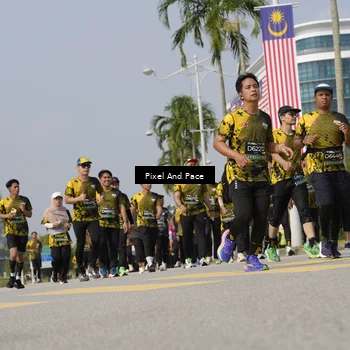 Runner Photo 6509900