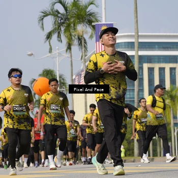 Runner Photo 6510044