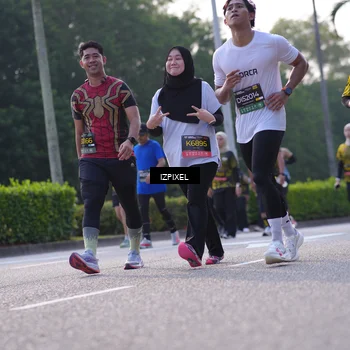 Runner Photo 6510077