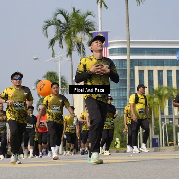 Runner Photo 6510081