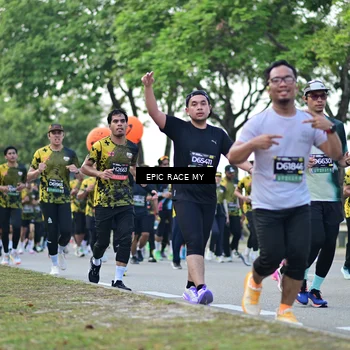 Runner Photo 6510243