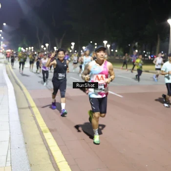Runner Photo 6510390