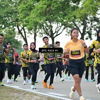 Runner Photo 6510417