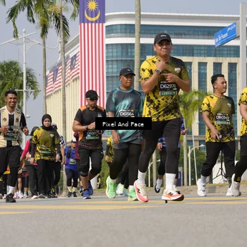 Runner Photo 6510680