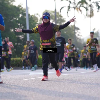 Runner Photo 6510740