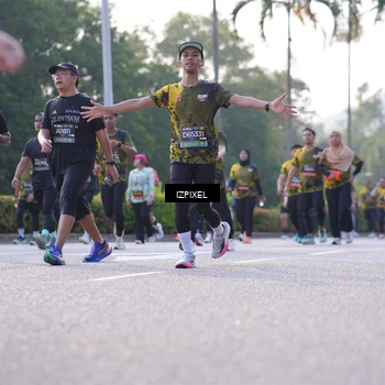 Runner Photo 6510796