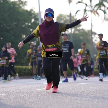 Runner Photo 6510799
