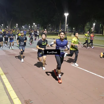 Runner Photo 6510875