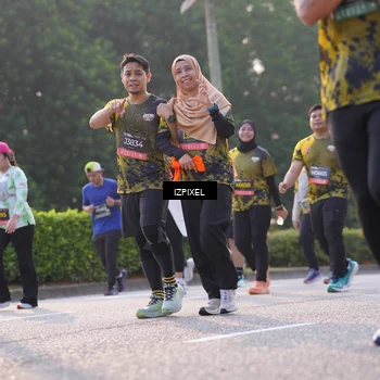 Runner Photo 6510901