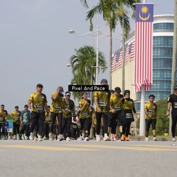 Runner Photo 6510920