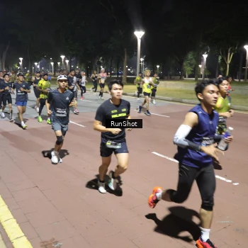 Runner Photo 6511019