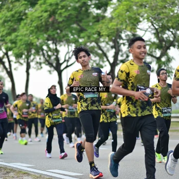 Runner Photo 6511034