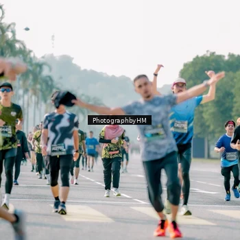 Runner Photo 6511035