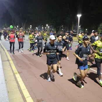 Runner Photo 6511036
