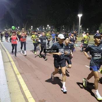 Runner Photo 6511044
