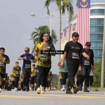 Runner Photo 6511047