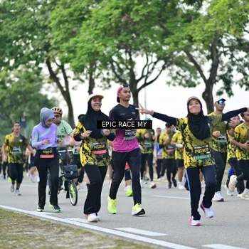 Runner Photo 6511049