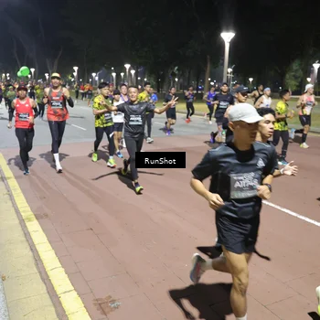 Runner Photo 6511059