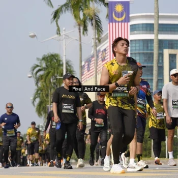 Runner Photo 6511065