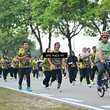 Runner Photo 6511084