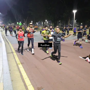 Runner Photo 6511099