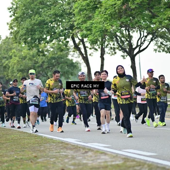 Runner Photo 6511103