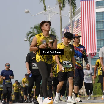 Runner Photo 6511107