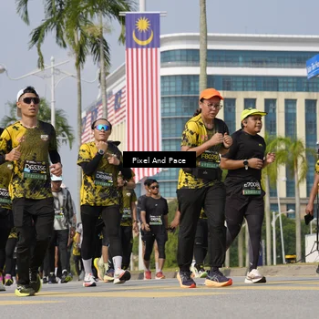 Runner Photo 6511241