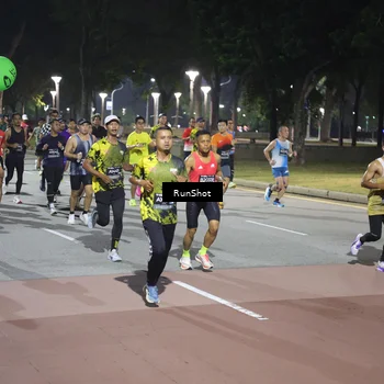 Runner Photo 6511244