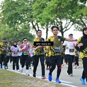 Runner Photo 6511536