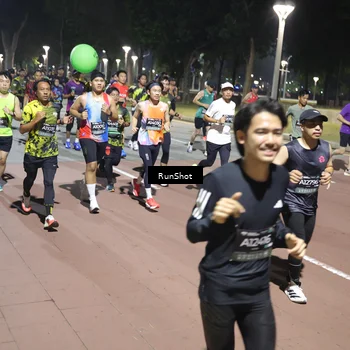 Runner Photo 6511697