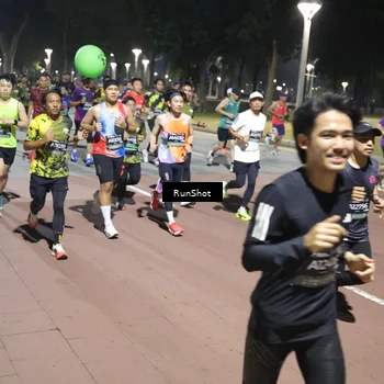 Runner Photo 6511719