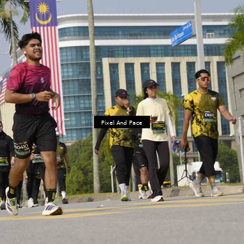 Runner Photo 6511846