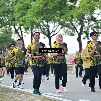 Runner Photo 6512023
