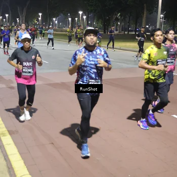Runner Photo 6512026
